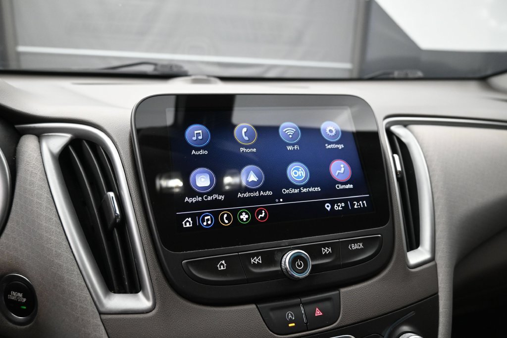 Used 2022 Chevrolet Malibu LT FWD image 39