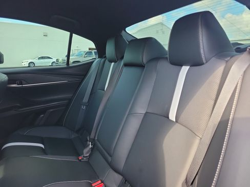 Used 2025 Toyota Camry SE w/ Convenience Package FWD image 9