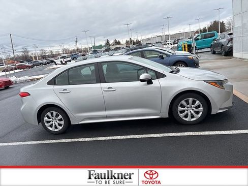 Certified 2024 Toyota Corolla LE image 3