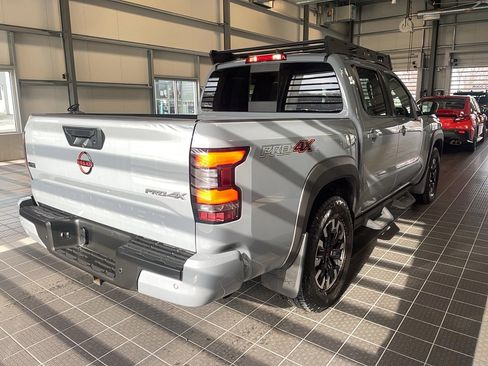 Used 2023 Nissan Frontier PRO-4X w/ Technology Package image 24