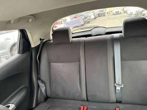 Used 2011 Nissan Juke SV image 27