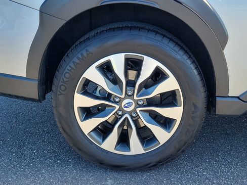 Used 2023 Subaru Outback Limited XT image 9