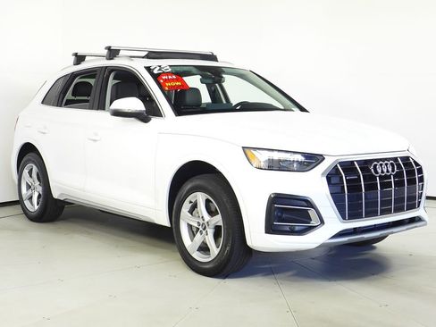 Used 2023 Audi Q5 2.0T Premium w/ Convenience Package image 4