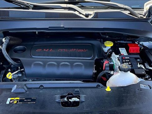 Used 2022 Jeep Compass Limited AWD/4WD image 10