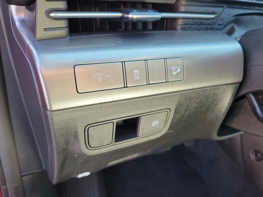 Used 2025 Hyundai Kona SEL FWD image 22