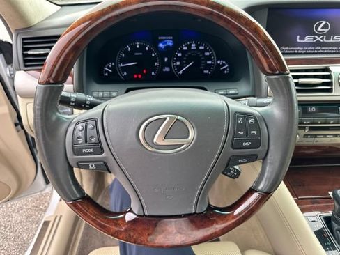 Used 2017 Lexus LS 460 L RWD image 13