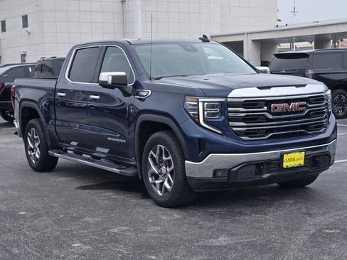 Used 2023 GMC Sierra 1500 SLT RWD image 3