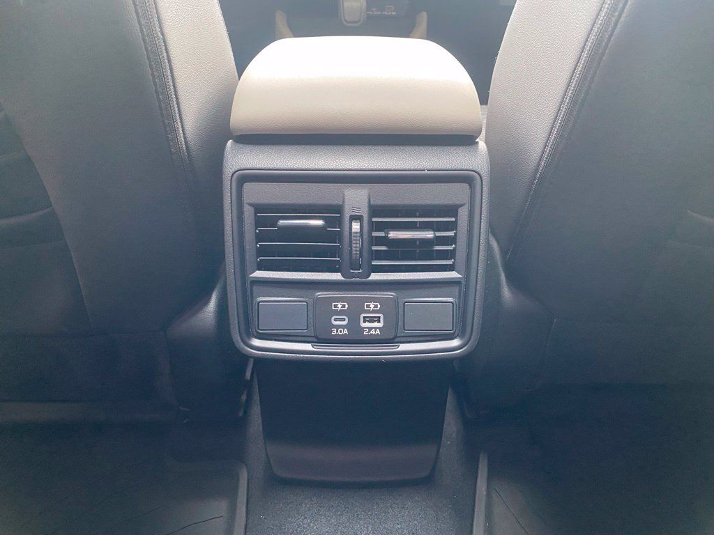 Used 2025 Subaru Forester Premium AWD/4WD image 30