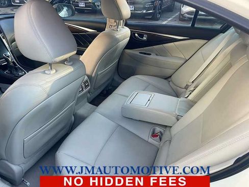 Used 2019 INFINITI Q50 Luxe w/ Essential Package (3.0T Luxe) AWD/4WD image 3