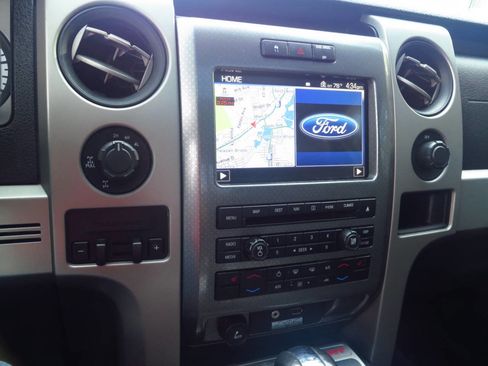 Used 2010 Ford F150 Raptor image 9