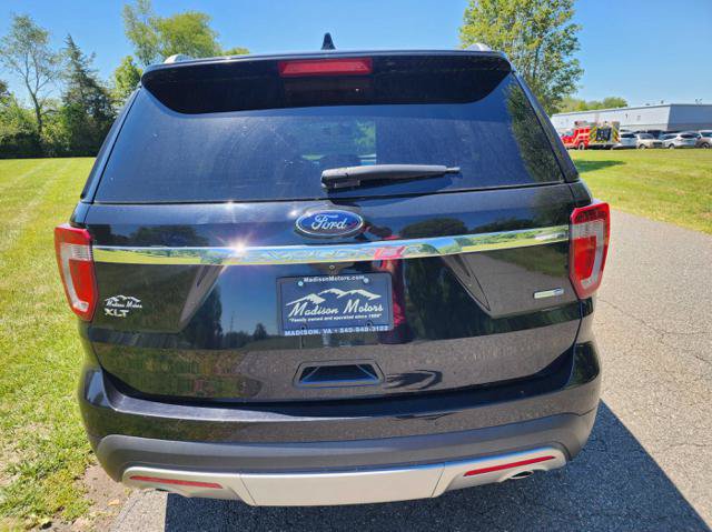 Used 2016 Ford Explorer XLT w/ Equipment Group 202A AWD/4WD image 7
