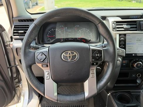 Used 2023 Toyota 4Runner SR5 Premium w/ Moonroof Package RWD image 23