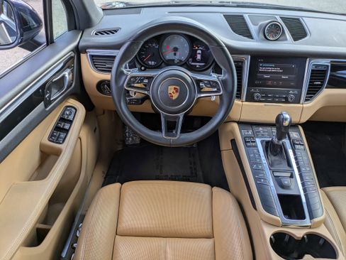 Used 2018 Porsche Macan S image 19