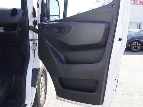 Used 2021 Mercedes-Benz Sprinter 2500 w/ Driver Convenience Package image 26