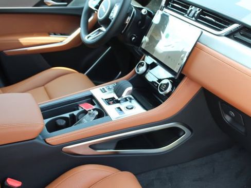 New 2026 Jaguar F-PACE R-Dynamic S image 24