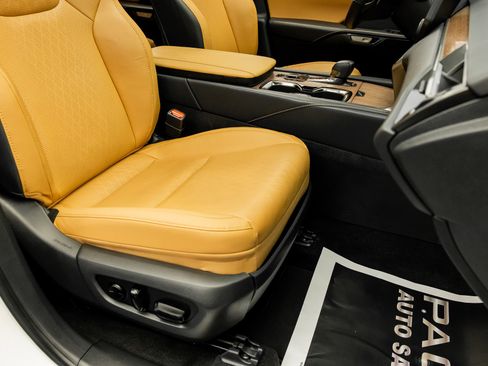 Used 2023 Lexus RX 350 Premium image 31