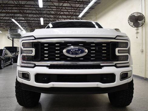Used 2025 Ford F450 Platinum w/ Platinum Plus Package AWD/4WD image 5