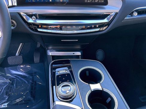 Certified 2024 Cadillac Lyriq Sport image 15