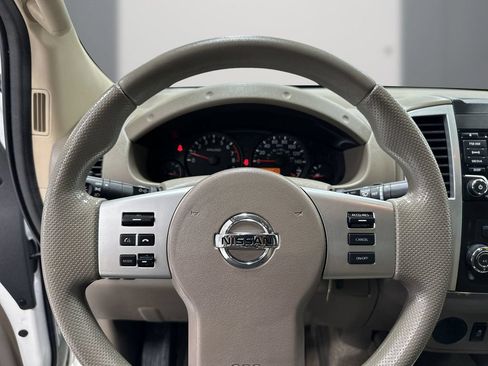 Used 2017 Nissan Frontier SV RWD image 22