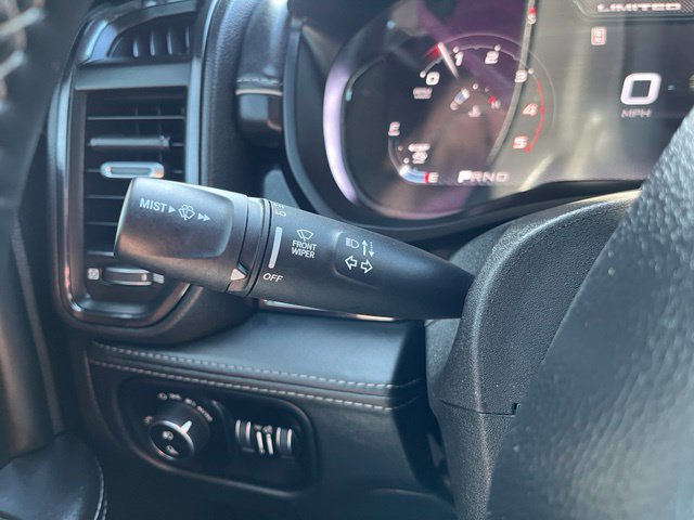Used 2025 RAM 2500 Limited AWD/4WD image 23