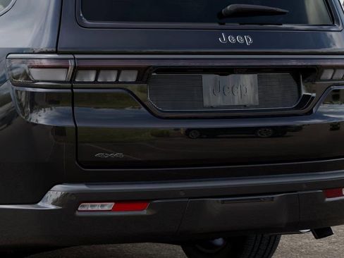 New 2026 Jeep Grand Wagoneer L Limited AWD/4WD image 13