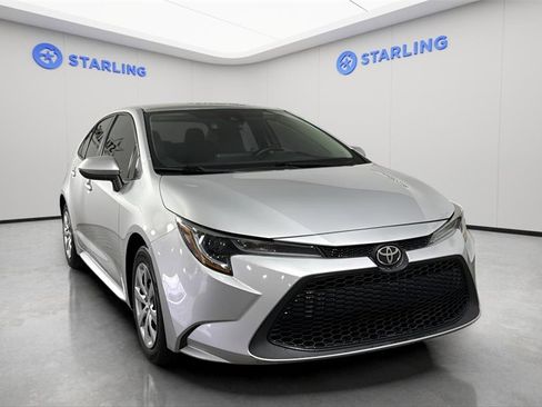 Used 2022 Toyota Corolla LE image 14