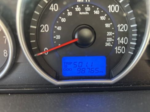 Used 2012 Hyundai Veracruz Limited w/ Navigation Pkg FWD image 10