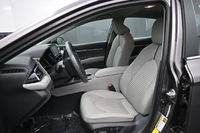 Used 2024 Toyota Camry SE FWD image 19