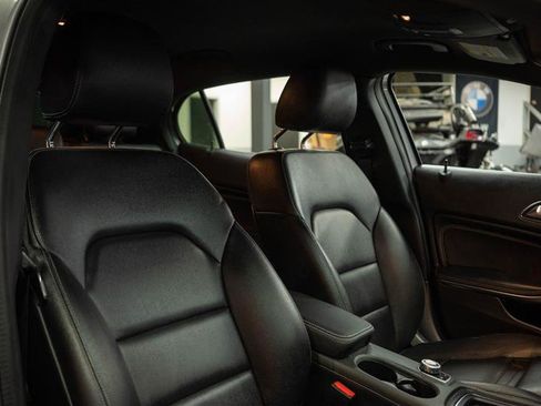 Used 2018 Mercedes-Benz GLA 250 w/ Convenience Package image 14