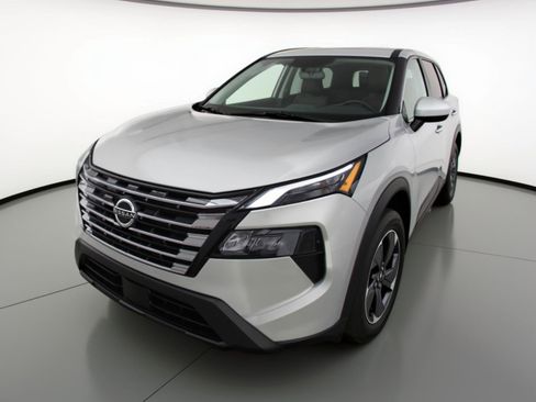 Used 2025 Nissan Rogue SV FWD image 3