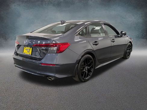 Used 2024 Honda Civic Sport image 4