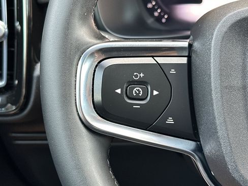 Certified 2023 Volvo C40 P8 Recharge Plus AWD/4WD image 27