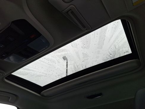 Used 2019 Subaru Impreza 2.0i Limited image 14