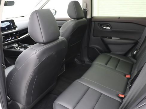 Used 2023 Nissan Rogue SL AWD/4WD image 10