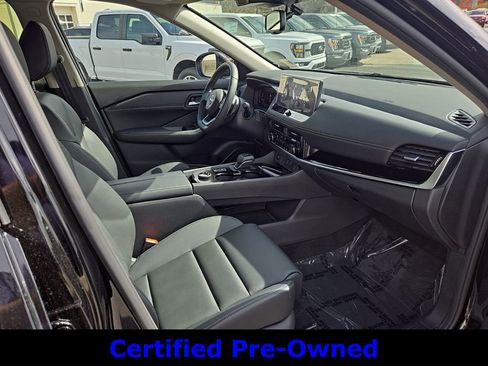 Used 2024 Nissan Rogue SL w/ SL Premium Package image 30