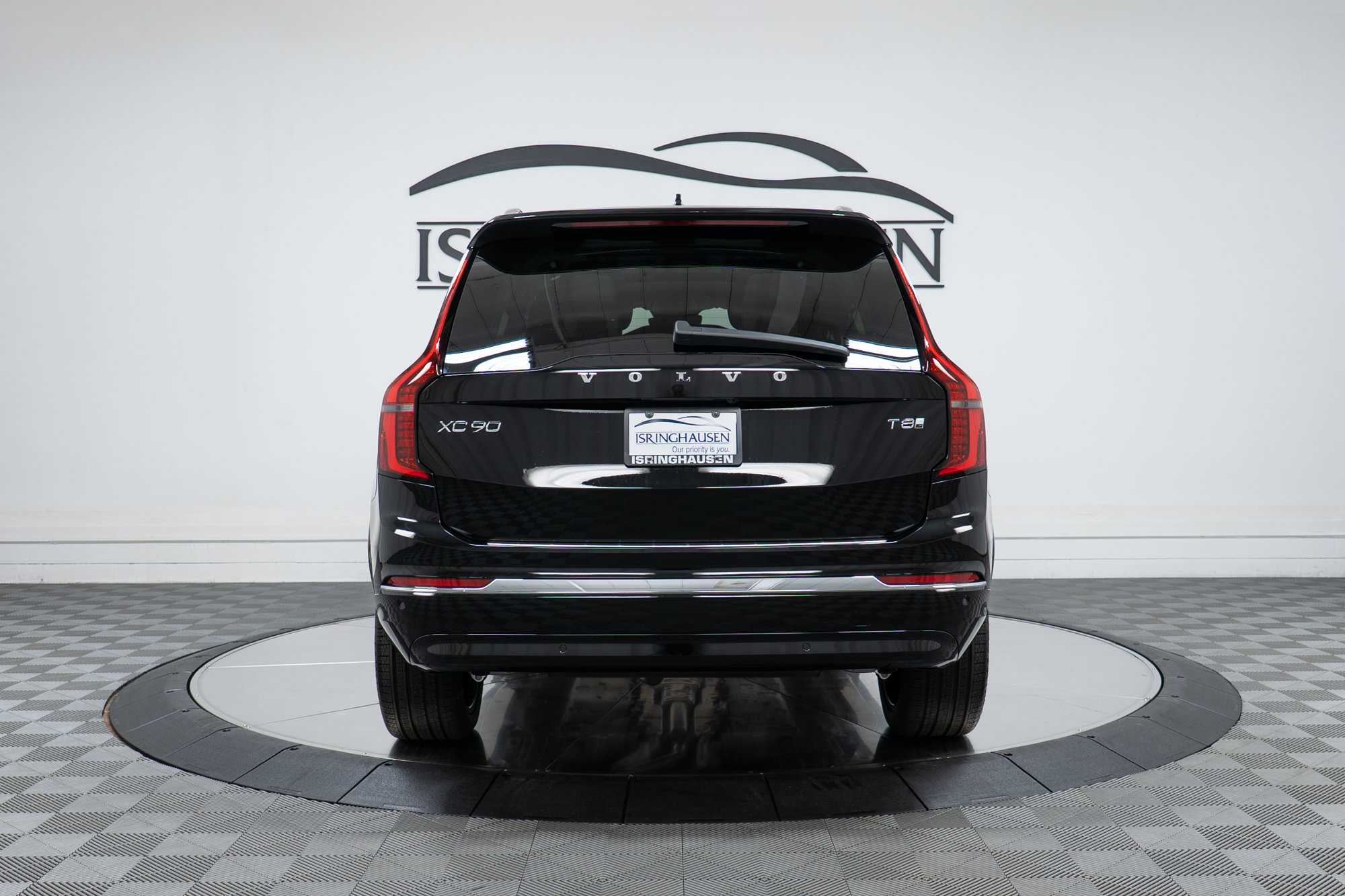 New 2026 Volvo XC90 T8 Plus w/ Protection Package Premier AWD/4WD image 6