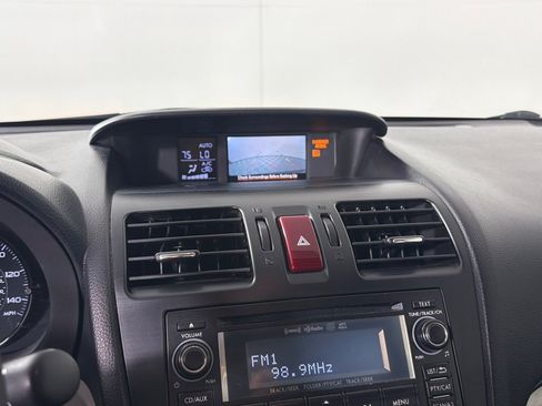 Used 2015 Subaru Forester 2.5i Touring AWD/4WD image 16