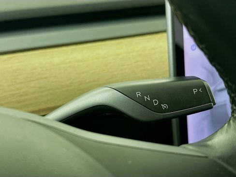 Used 2020 Tesla Model 3 Standard Range Plus image 24