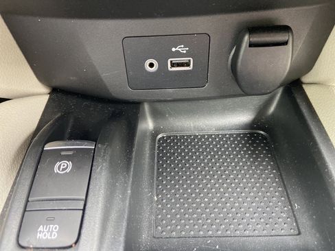 Used 2019 Nissan Rogue Sport SV w/ Technology Package image 15