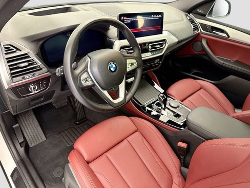 Used 2024 BMW X4 xDrive30i w/ Premium Package AWD/4WD image 9