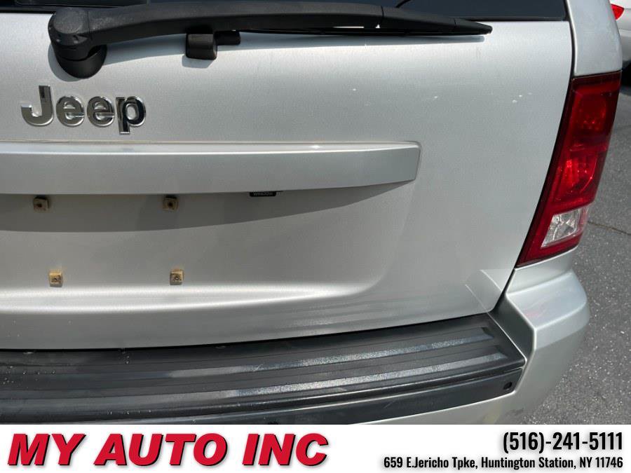 Used 2010 Jeep Grand Cherokee Laredo AWD/4WD image 37