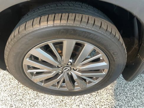 Used 2024 Nissan Pathfinder SL w/ SL Premium Package AWD/4WD image 5