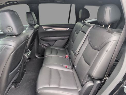 Certified 2024 Cadillac XT6 Luxury FWD image 37