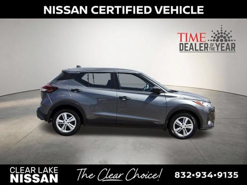 Certified 2025 Nissan Kicks Play S FWD image 9