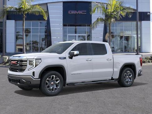 New 2026 GMC Sierra 1500 SLT image 2