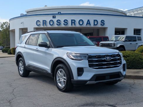 New 2026 Ford Explorer Active image 1