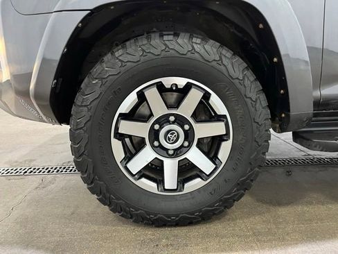 Used 2019 Toyota 4Runner TRD Off-Road Premium w/ Wilderness Package AWD/4WD image 25