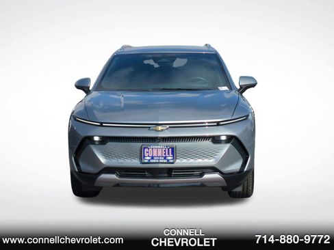 Used 2025 Chevrolet Equinox EV LT w/ Convenience Package image 2