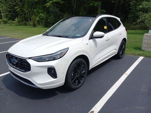 Certified 2024 Ford Escape ST-Line Elite w/ Premium Technology Package AWD/4WD image 1