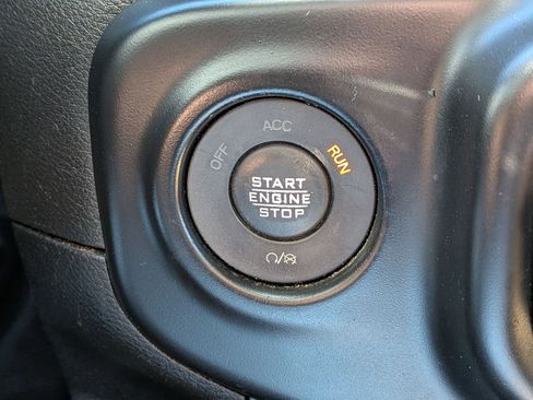 Used 2022 Jeep Wrangler Unlimited Sahara w/ Cold Weather Group AWD/4WD image 24